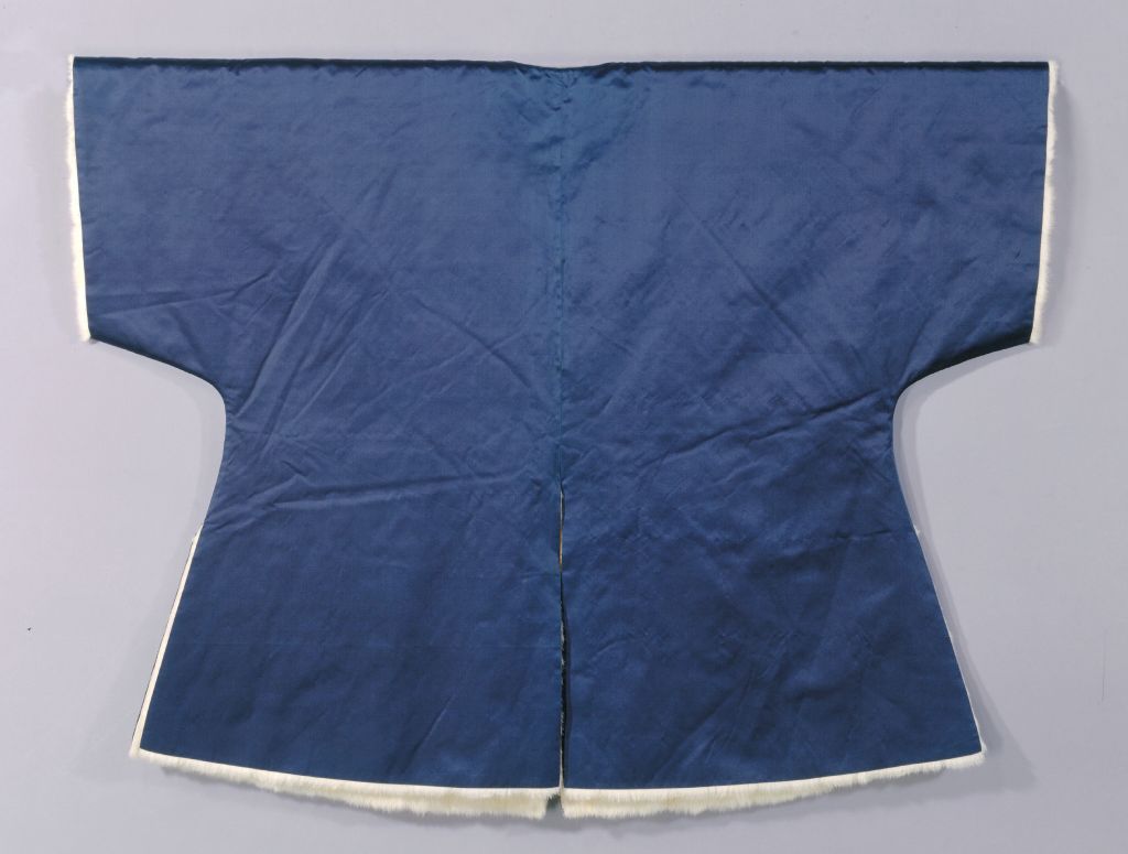 图片[2]-Stone blue satin silver rat skin jacket-China Archive